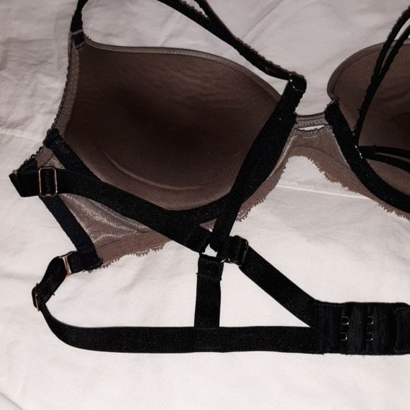 Victoria's Secret Very Sexy‎ Push Up Cage Strap Bra - Picture 3 of 8